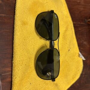 Ray-Ban Dark Lens Sunglasses